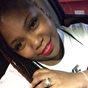 Meet your Posher, Maquita